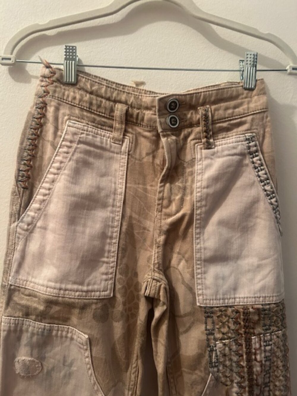 Anthropologie x Pilcro The Camp Wanderer Khaki Tan Floral Patchwork Pants - Picture 7 of 16